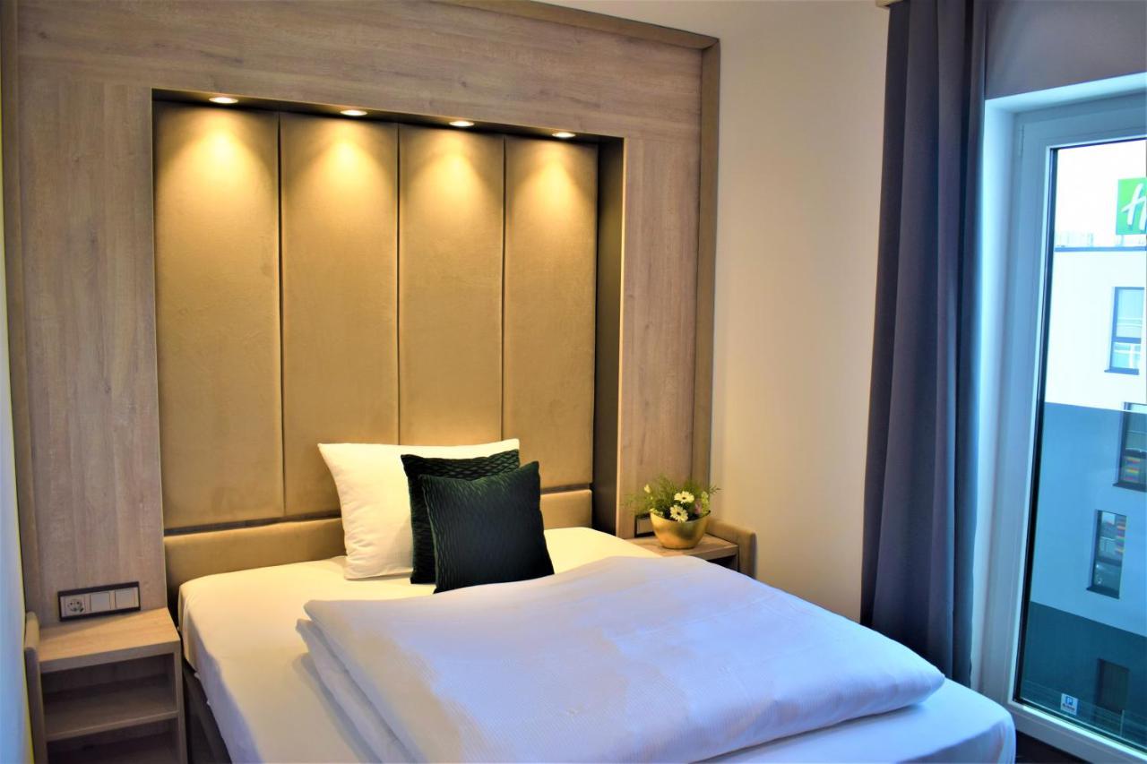 The Staycation By Lehmann Hotels ซินเดลฟิงเงน ภายนอก รูปภาพ